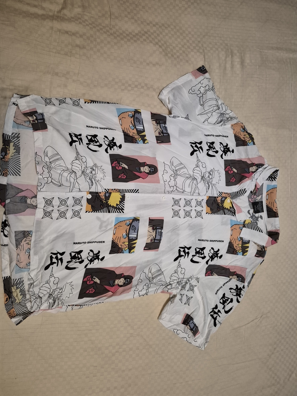 Men's White Naruto Graphic Short-Sleeve Button-Down Shirt
